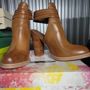 Chinese Laundry Galaxy Booties (Sugar Brown, Size 8.5)